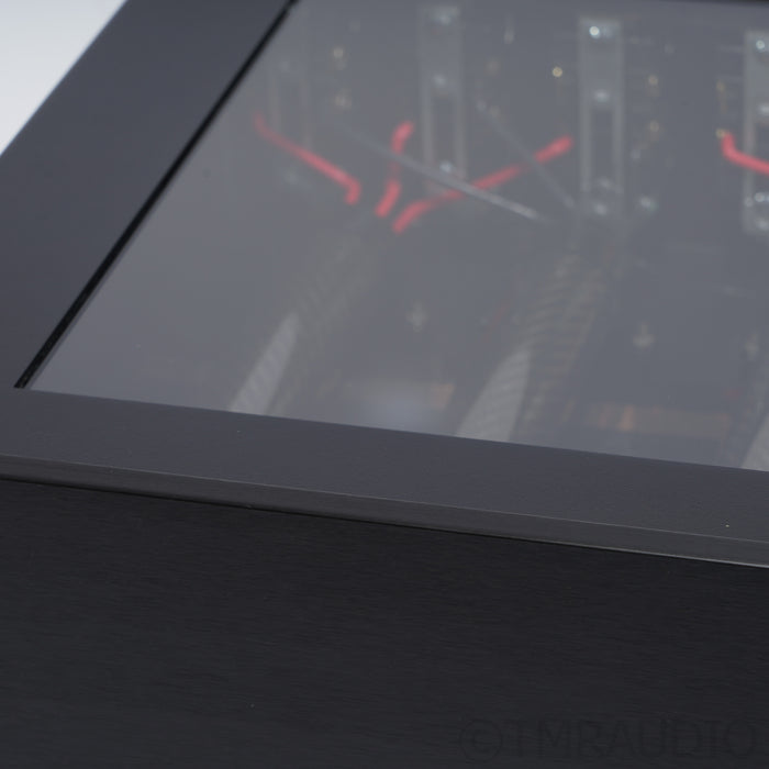 Synergistic Research PowerCell 12 UEF SE Power Conditioner