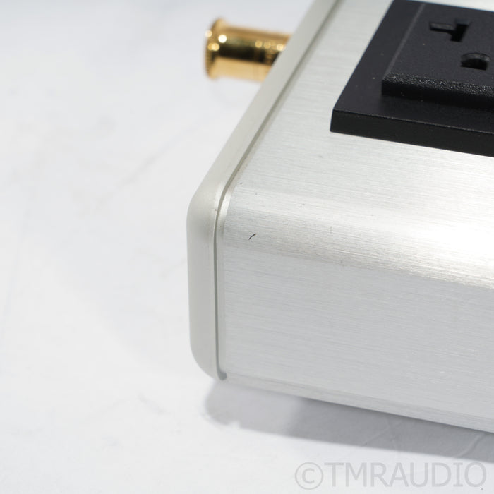 Nordost QRT QBase QB8 MKII AC Power Line Distributor