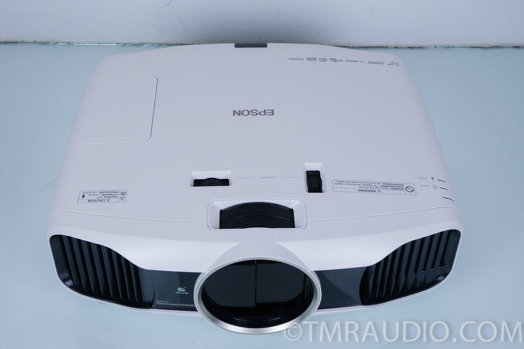 Epson 5030UBe 2D/3D 1080p 3LCD Projector