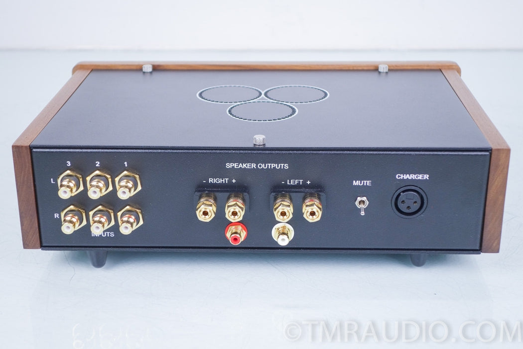 Red Wine Audio Signature 16 Integrated Amplifier