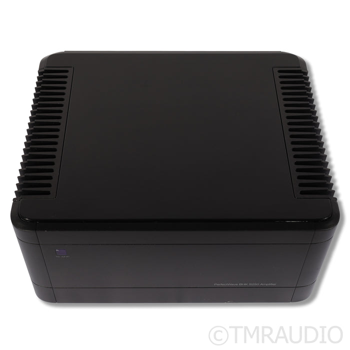 PS Audio BHK Signature 250 Hybrid Power Amplifier