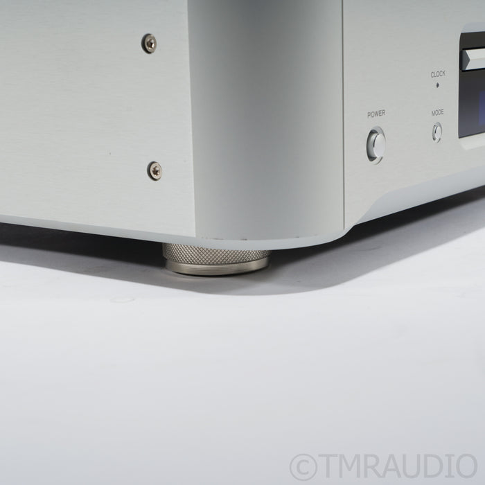 Esoteric Audio K-07Xs CD/SACD Player; DAC