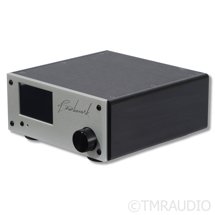 Benchmark Media LA-4 Preamplifier