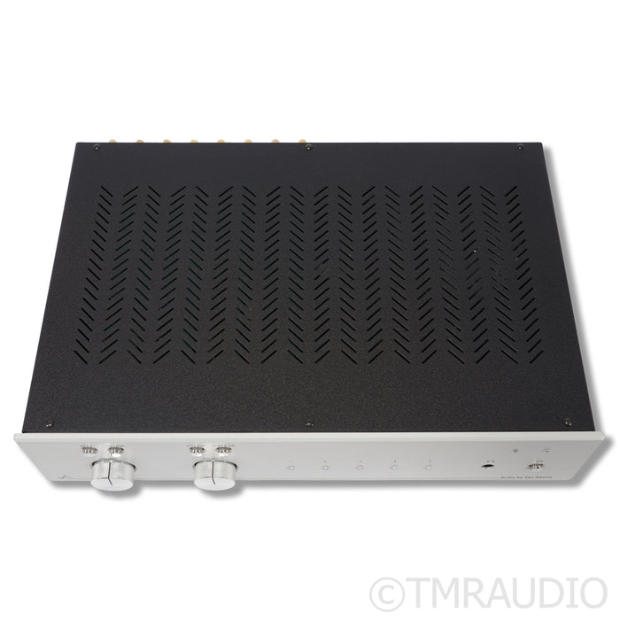 Audio by Van Alstine FET Valve CFR Tube Preamplifier