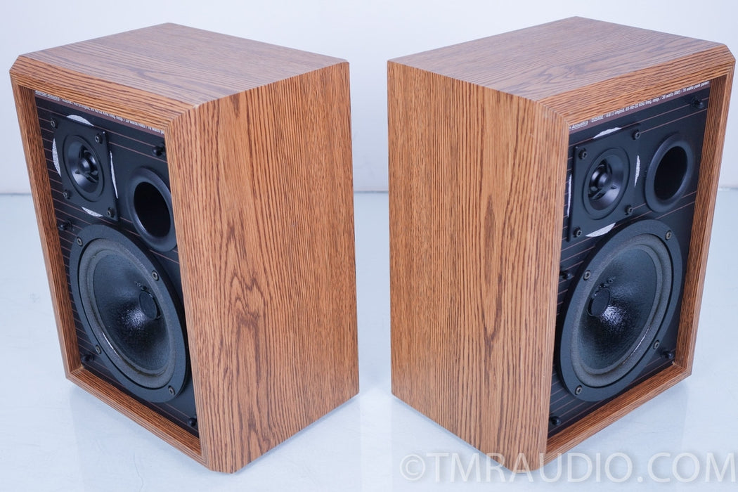 American Acoustics D2550E Vintage Bookshelf Speakers