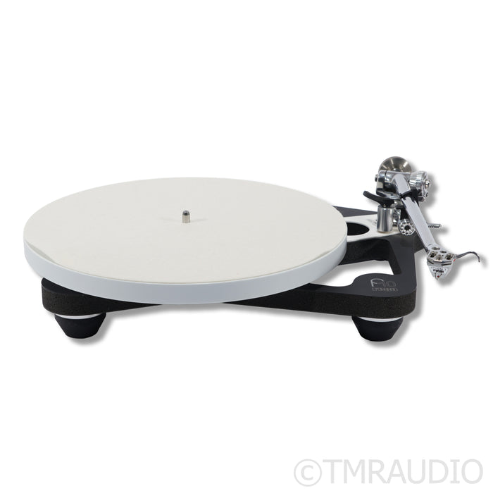 Rega Planar 10 Belt-Drive Turntable; Apheta 3 MC Cartridge