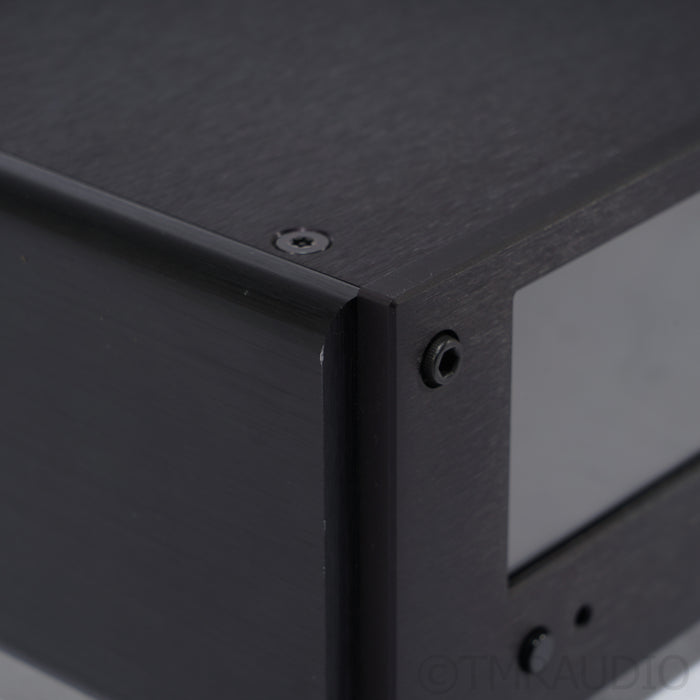 Benchmark Media LA-4 Preamplifier