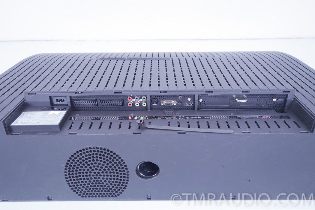 B&O Beovision 8-32 LCD TV