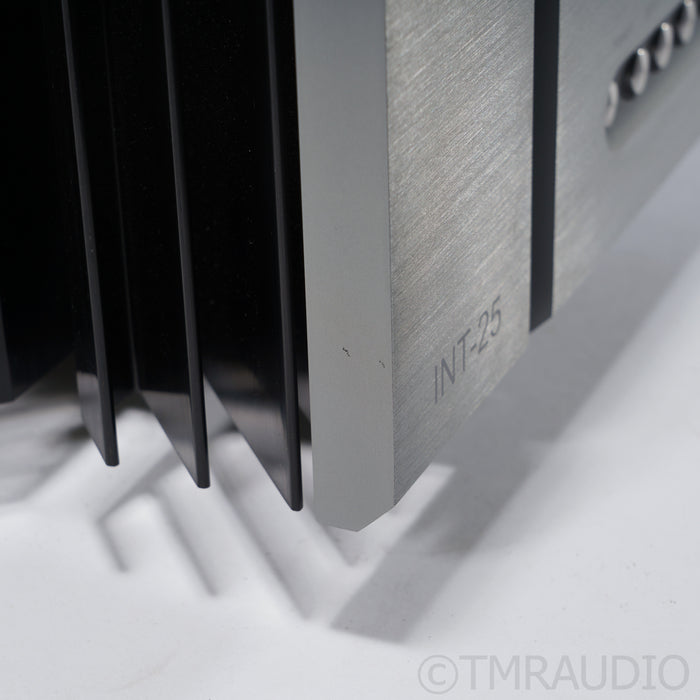 Pass Labs INT-25 Integrated Amplifier