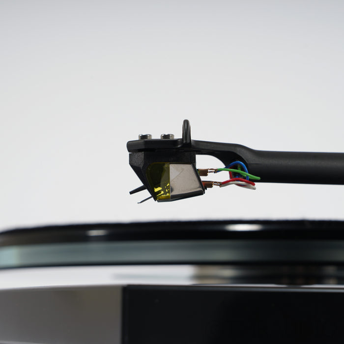 Rega Planar 6 Belt-drive Turntable; Rega ND7 MM Cartridge