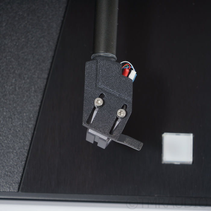 MoFi Electronics Ultradeck+M Belt Drive Turntable; MasterTracker MM Cartridge (Open Box)