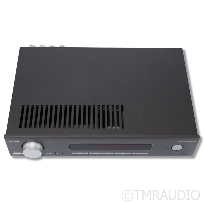 Arcam SA30 Streaming Integrated Amplifier / DAC; MM/MC Phono