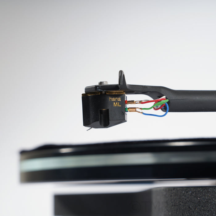 Rega Planar 8 Belt-drive Turntable; Hana ML MC Cartridge
