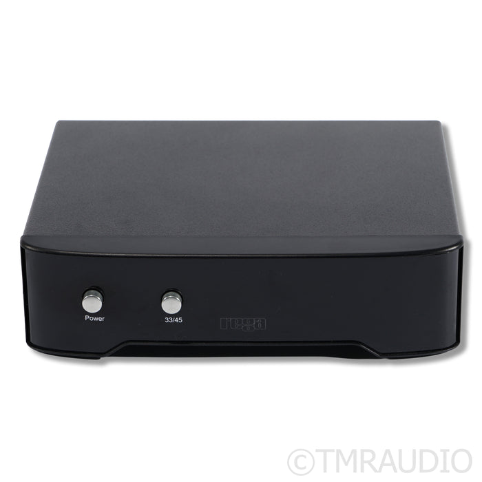 Rega Planar 8 Belt-drive Turntable; Hana ML MC Cartridge
