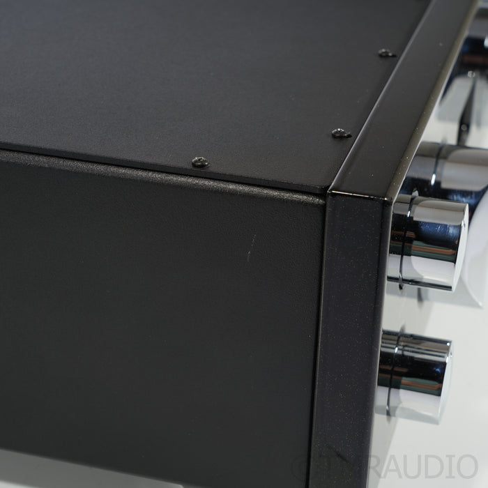 VAC Master Fully Balanced Dual-Chassis Tube Preamplifier