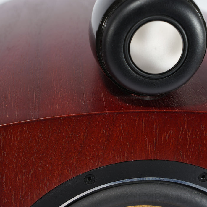Bowers & Wilkins 805 Diamond Bookshelf Speakers