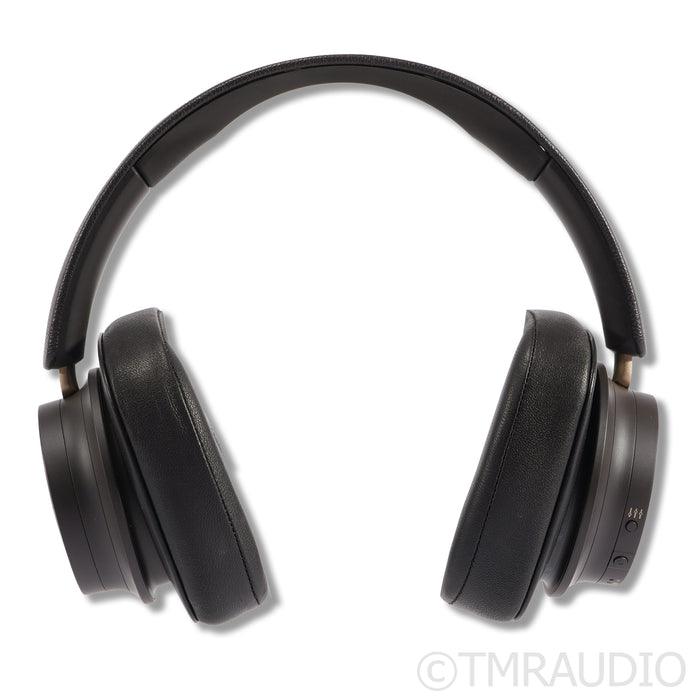 DALI IO-12 Wireless Closed-Back Headphones
