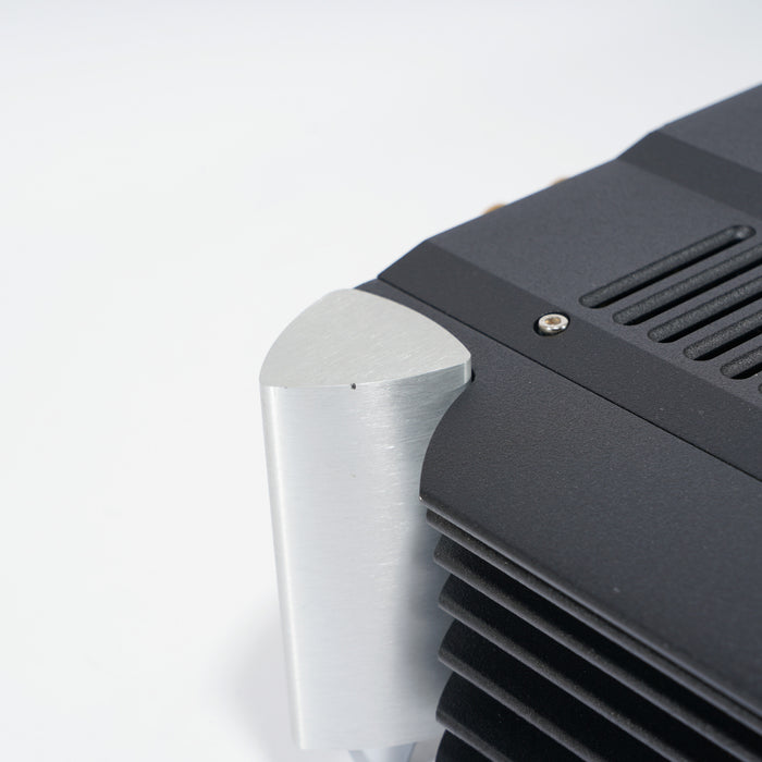 MOON by Simaudio 600i v2 Integrated Amplifier