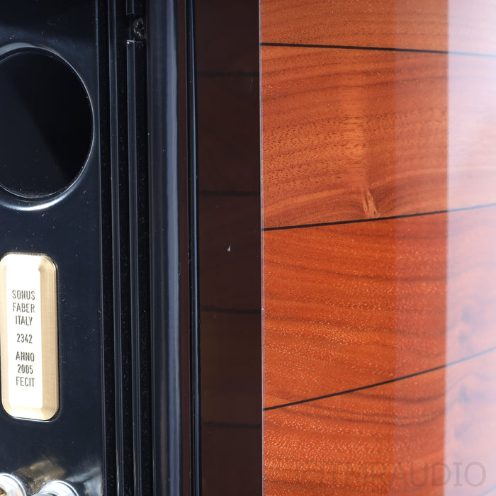 Sonus Faber Guarneri Homage Bookshelf Speakers; Dedicated Stands