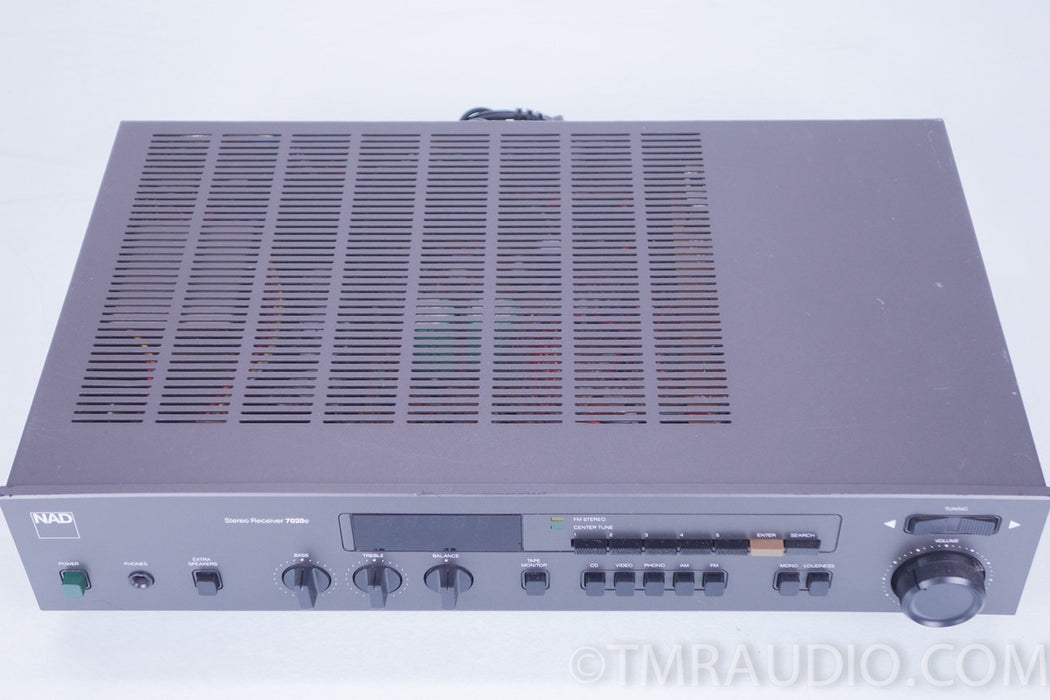 NAD 7020e AM / FM Stereo Receiver