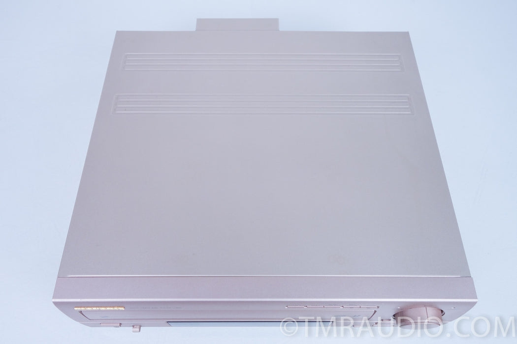 Marantz LV500U Gold Series LaserDisc CD / LD Player