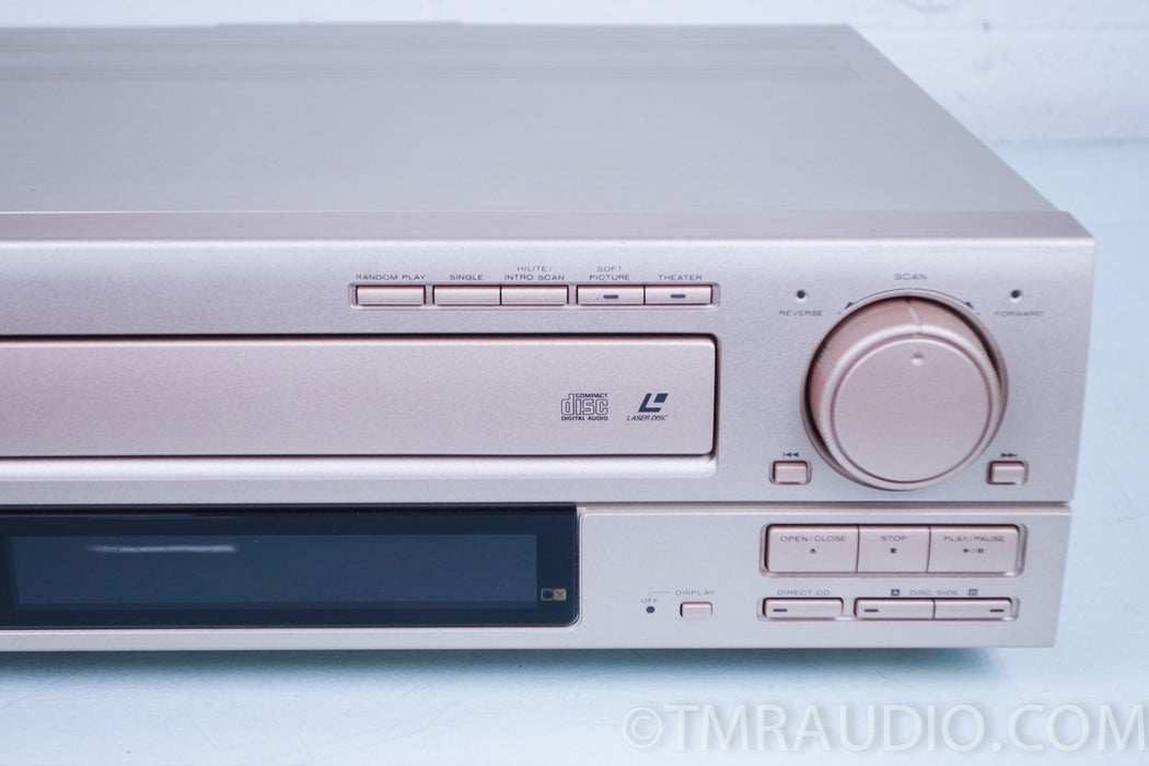 Marantz LV500U Gold Series LaserDisc CD / LD Player