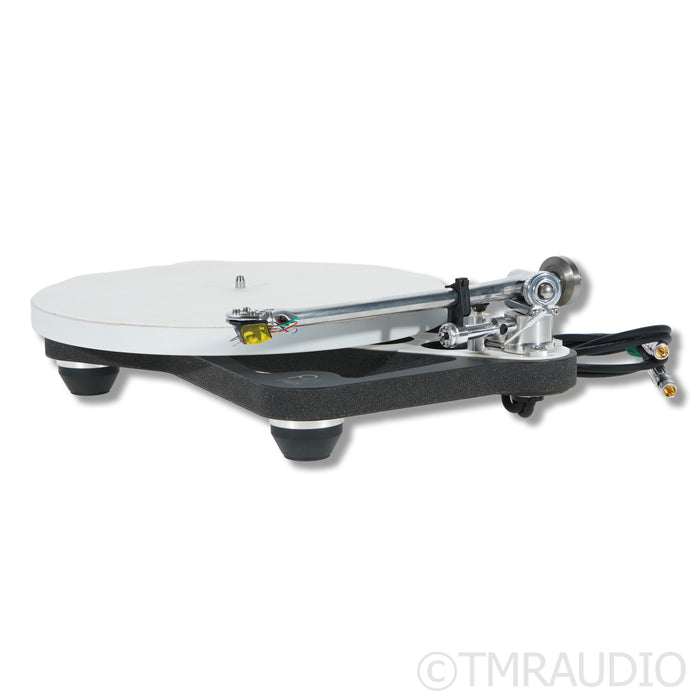 Rega Planar 10 Turntable; Aphelion 2 MC Cartridge
