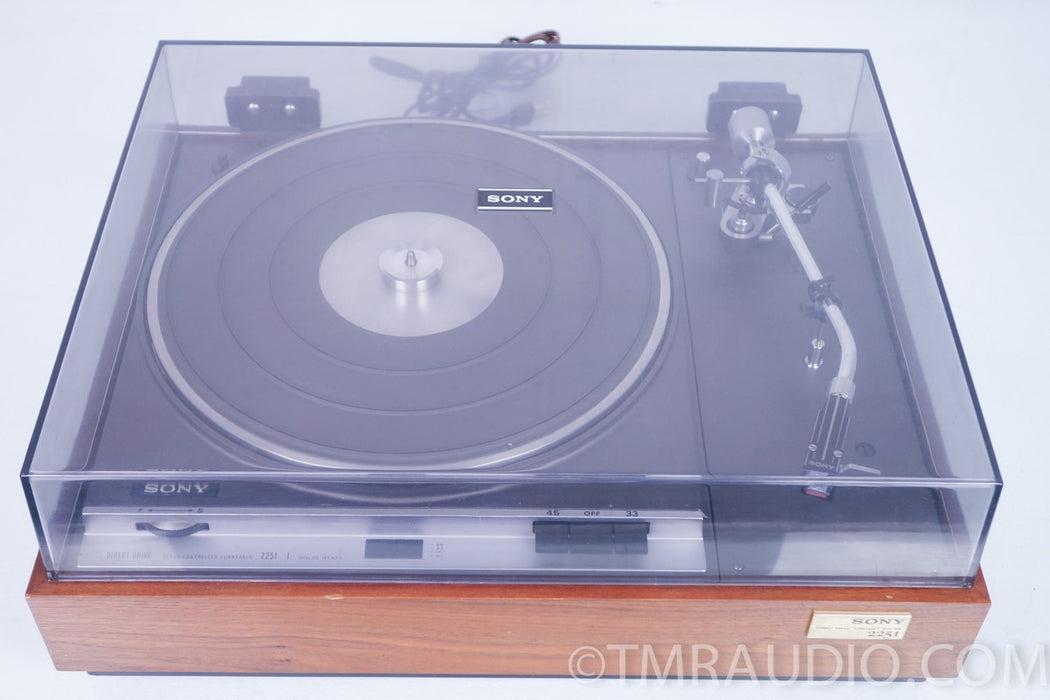 Sony 2251 Direct Drive Turntable w/ Shure VN35he Cart.