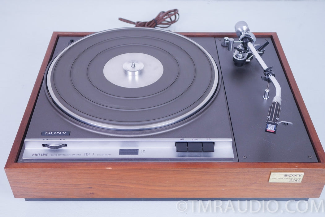 Sony 2251 Direct Drive Turntable w/ Shure VN35he Cart.
