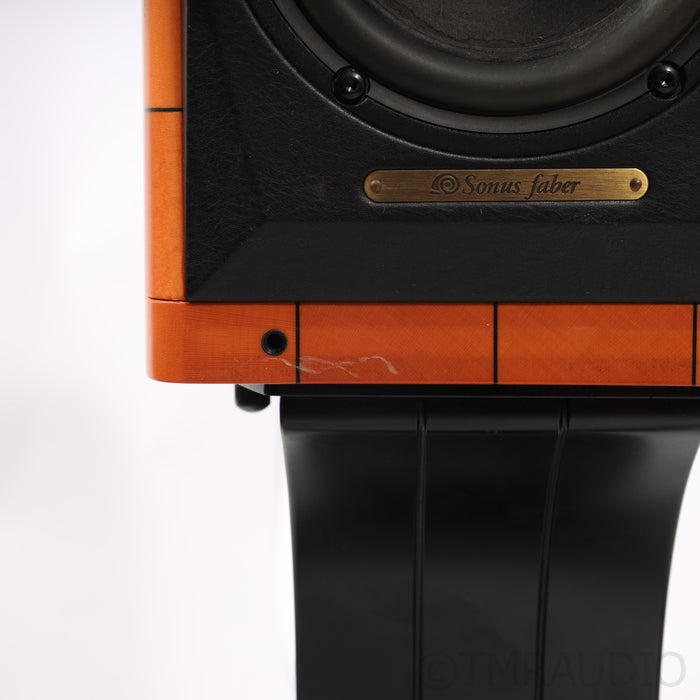 Sonus Faber Cremona Auditor M Bookshelf Speakers; Stands