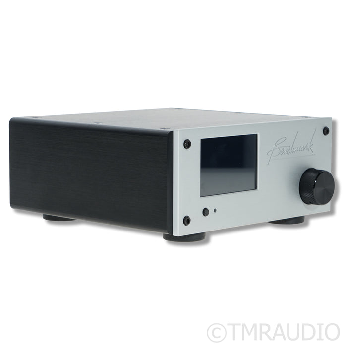 Benchmark Media LA-4 Preamplifier