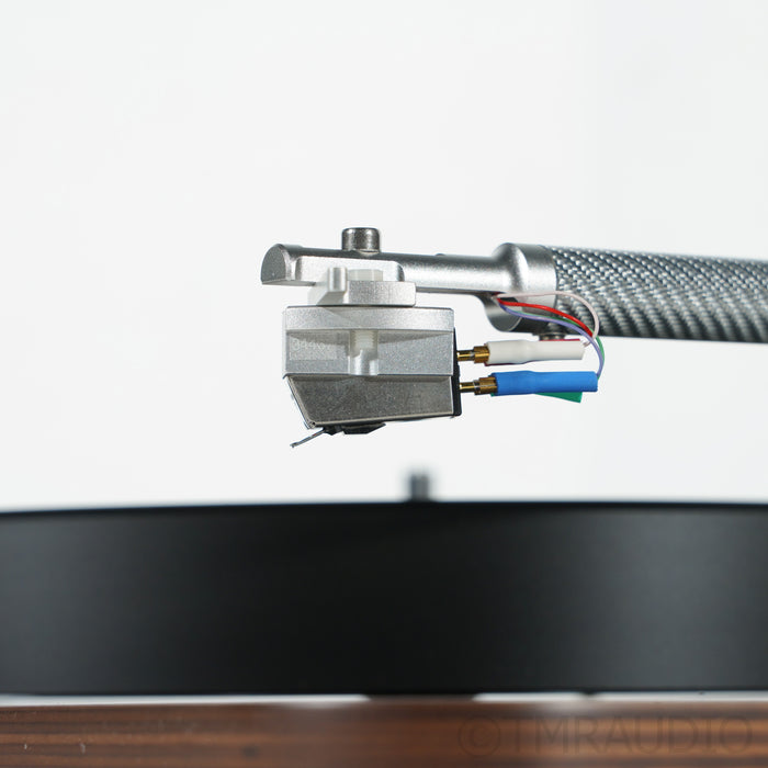 Clearaudio Concept Wood AiR Turntable; Concept V2 MM Cartridge (Open Box)