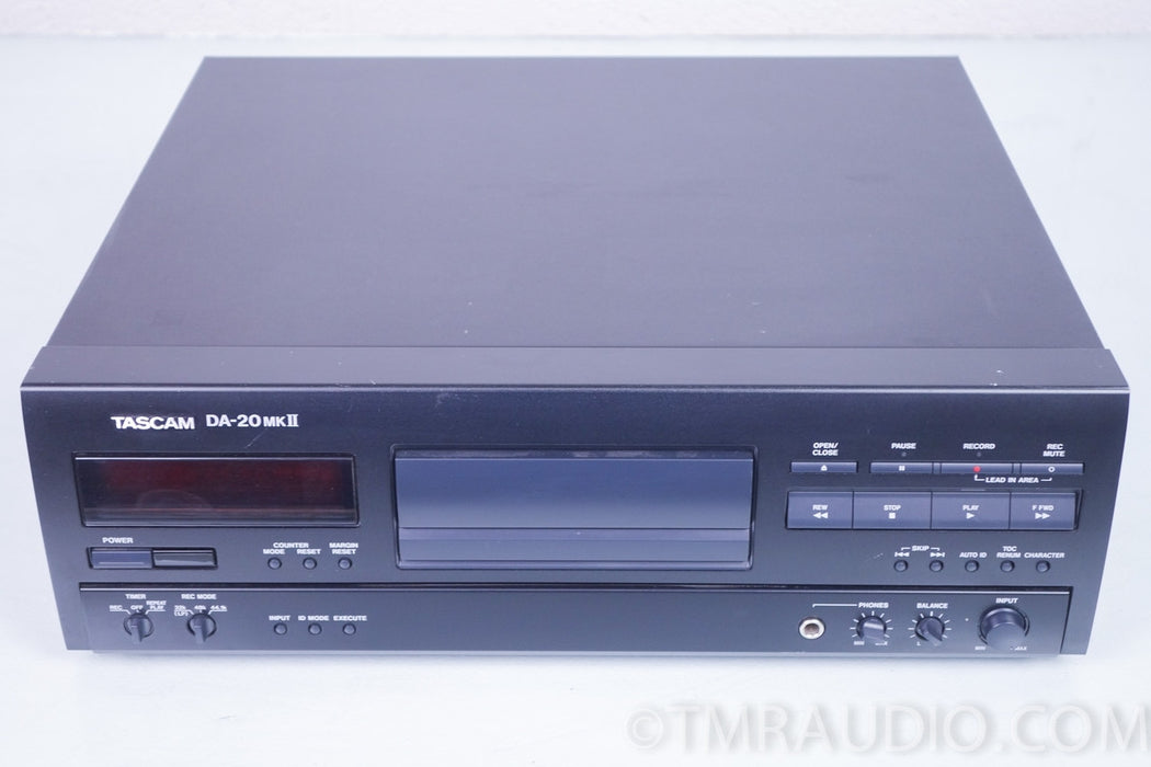 Tascam DA-20 mk ii DAT DIGITAL AUDIO RECORDER