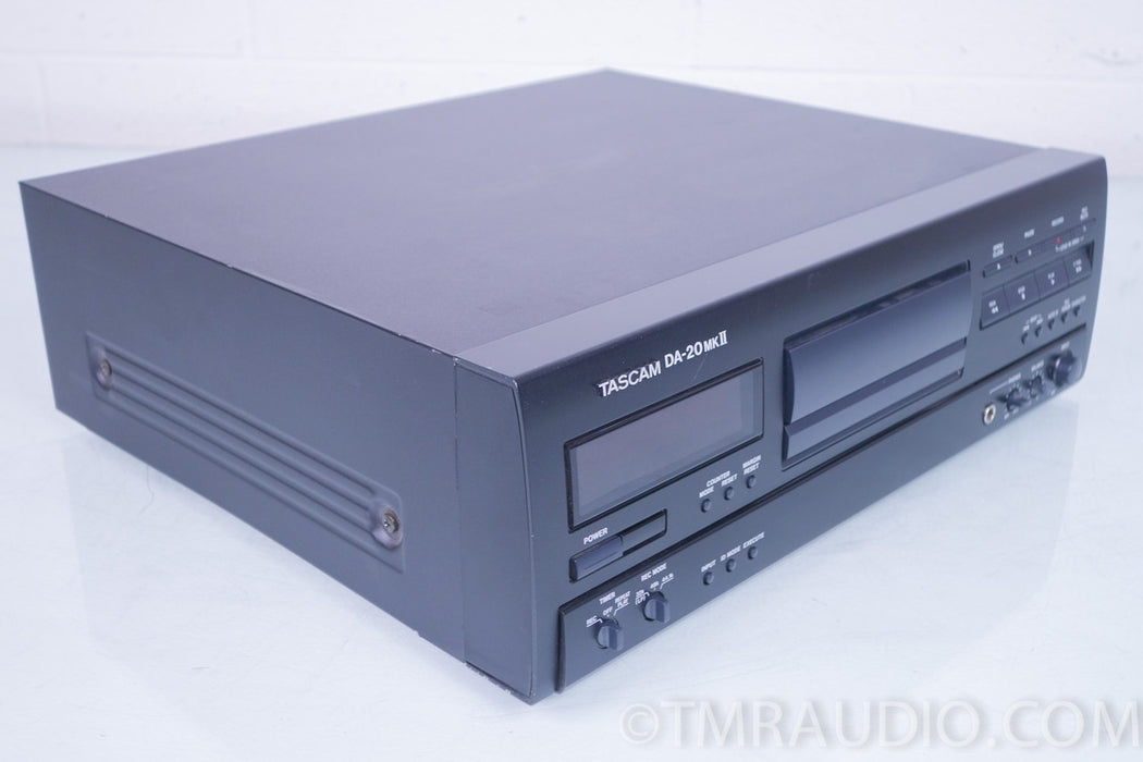 Tascam DA-20 mk ii DAT DIGITAL AUDIO RECORDER