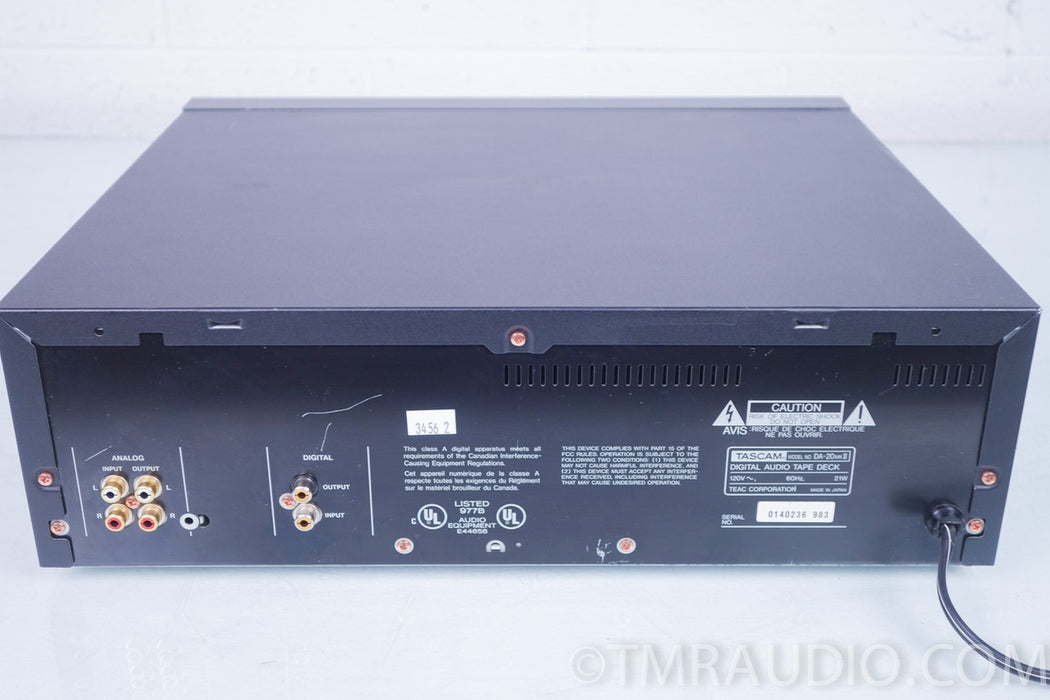 Tascam DA-20 mk ii DAT DIGITAL AUDIO RECORDER