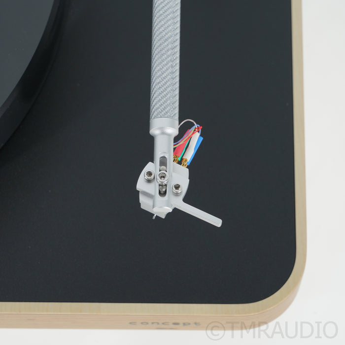 Clearaudio Concept Wood AiR Belt Drive Turntable; Concept MM Cartridge(Open Box)