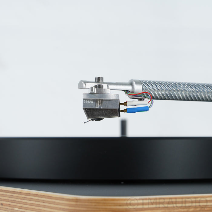 Clearaudio Concept Wood AiR Belt Drive Turntable; Concept MM Cartridge(Open Box)