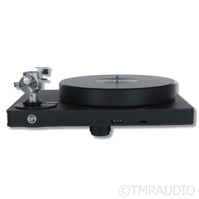 Clearaudio Performance DC AiR Turntable; 9" Tracer Tonearm; Hana ML MC Cartridge
