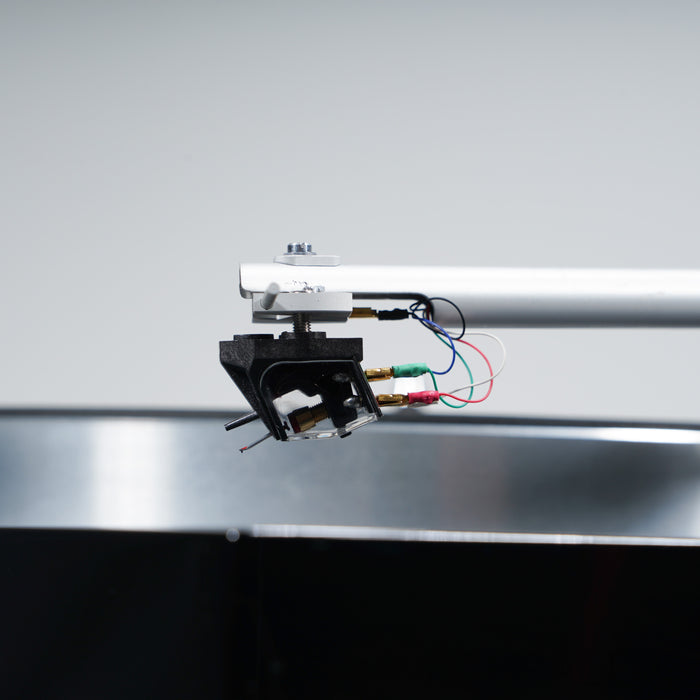 Thorens TD 1600 Belt-Drive Turntable; TP 92 Tonearm; Rega Ania MC Cartridge