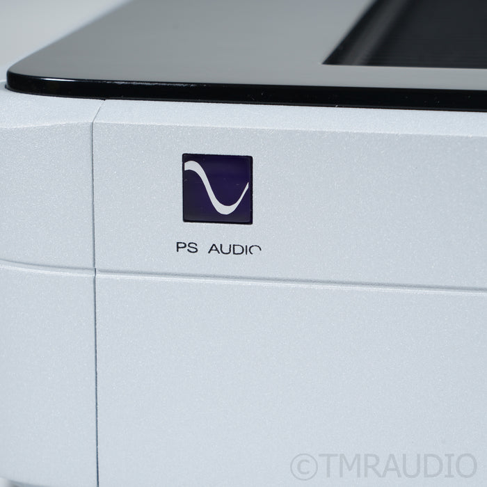 PS Audio PerfectWave Power Plant 5 (P5) AC Regenerator