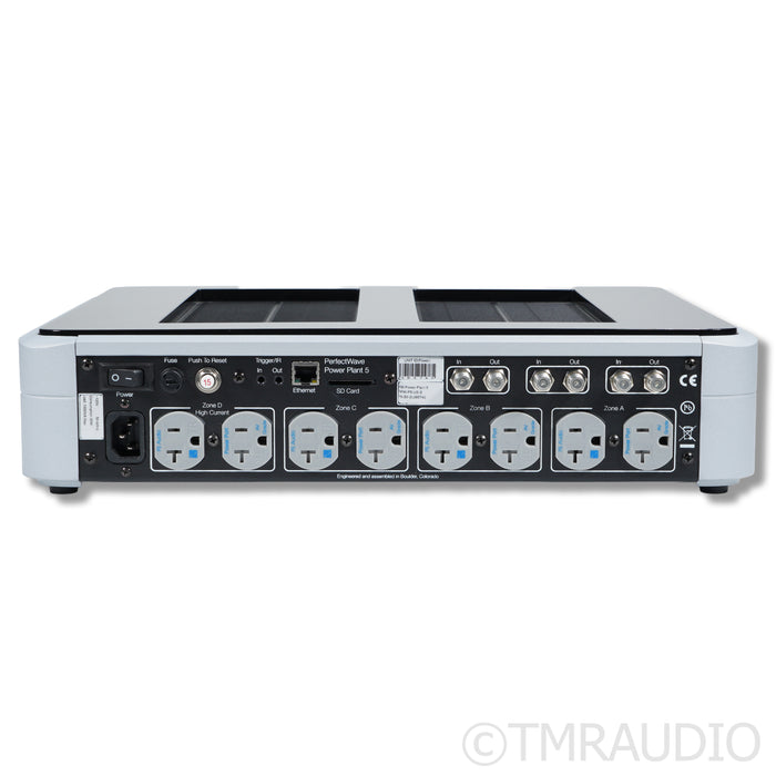 PS Audio PerfectWave Power Plant 5 (P5) AC Regenerator