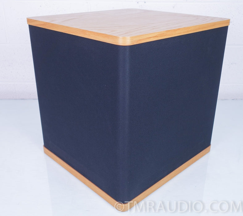 Vandersteen 2Wq Subwoofer in Factory Box