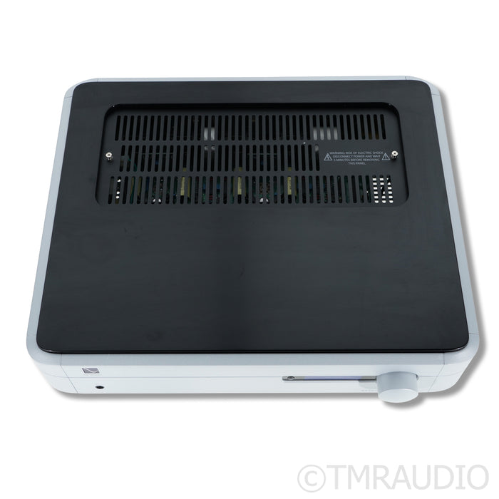 PS Audio PerfectWave BHK Signature Hybrid Preamplifier; Upgraded Power Cable