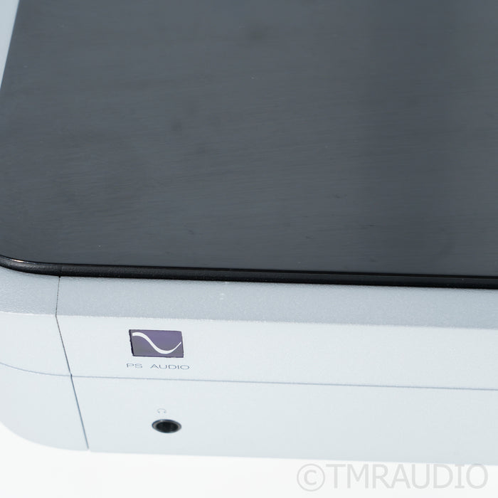 PS Audio PerfectWave BHK Signature Hybrid Preamplifier; Upgraded Power Cable