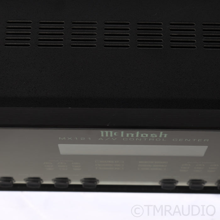 McIntosh MX121 7.1 Channel A/V Processor; MM Phono