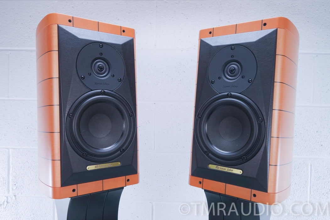 Sonus Faber Cremona M Auditor Speakers w/ Stands