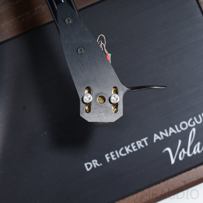 Dr. Feickert Volare Turntable; Origin Live Silver Tonearm; Hana ML MC Cartridge