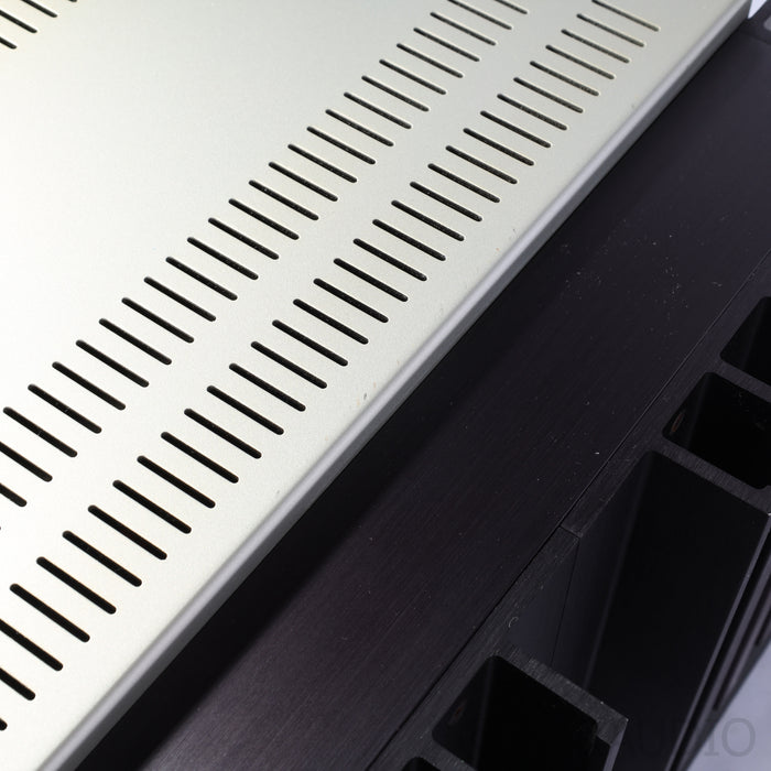 Mark Levinson No. 333 Power Amplifier