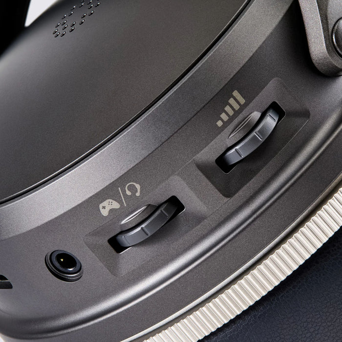 Audeze Maxwell 2 ANC Wireless Gaming Headset detail