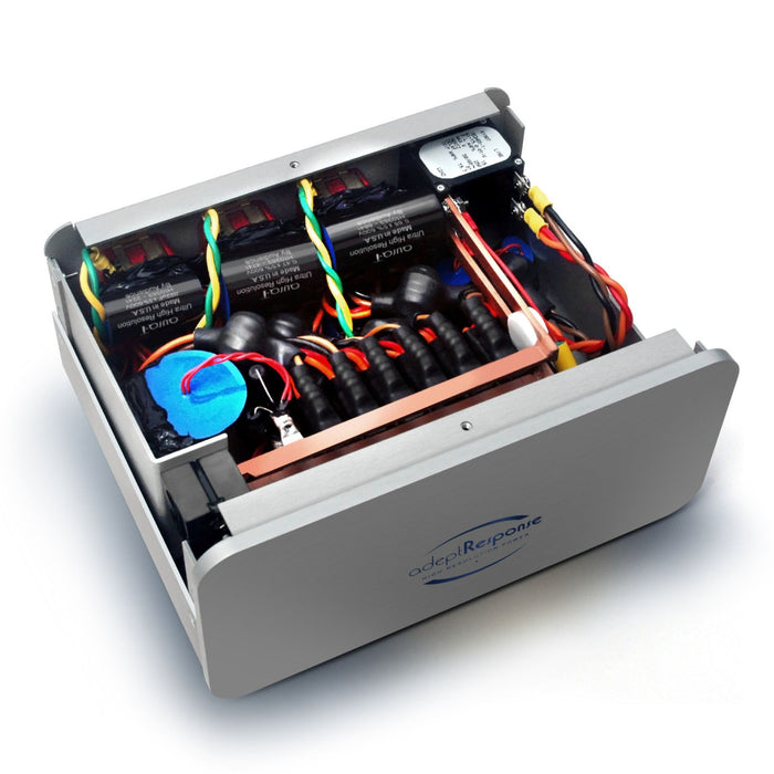 Audience Adept Response aR6 6 Outlet Power Conditioner inside view